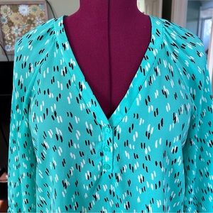 Lush 3/4 Sleeve 3 Button Blouse